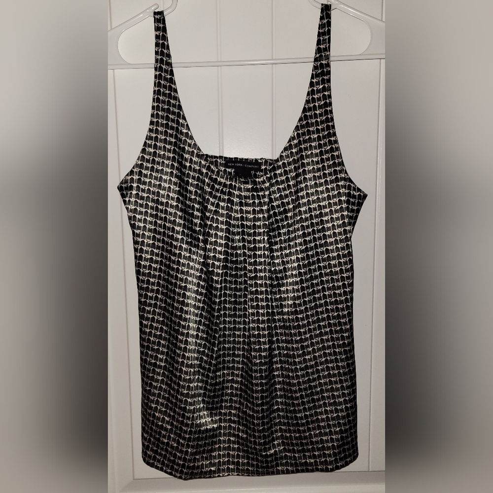 New York & Company Silky Tank XS ❤️